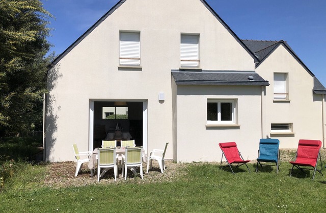 LANN VRAS - Holiday home with garden for rent, Locmariaquer - K25