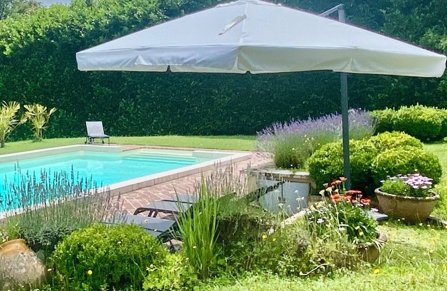 Large beautiful secluded house in the Dordogne for 10 people - pool - wi-fi