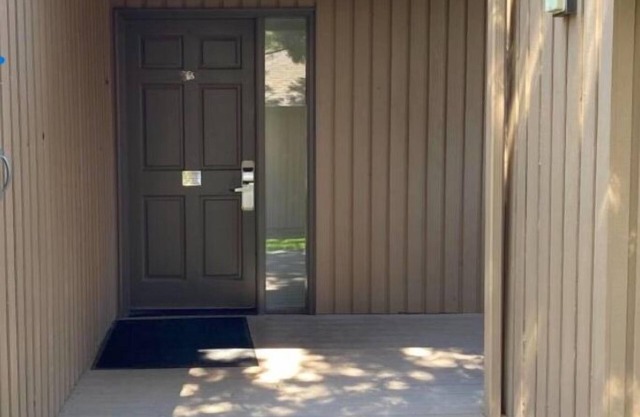 Large Condo on the 7th hole in Eagle Crest Resort!
