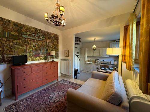 Laura's cottage