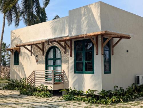 LAWA Bintan Berakit Village Cottage