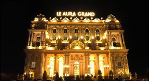 Le Aura Grand - Luxury Smart Hotel in Lahore by Urban Homes