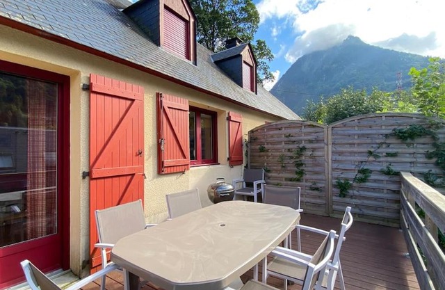 Le Chalet 102. 3 chambres. Terrasse. Parking. wifi