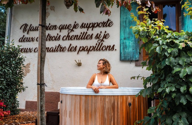 Le Grand Petit Prince I Romantic retreat for nature lovers I Jacuzzi