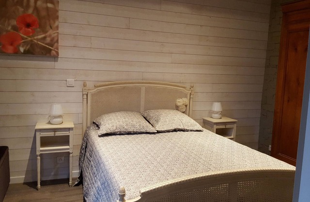 "Le Millet" 3* furnished apartment between land and sea, 5 mm from Lac au Duc.