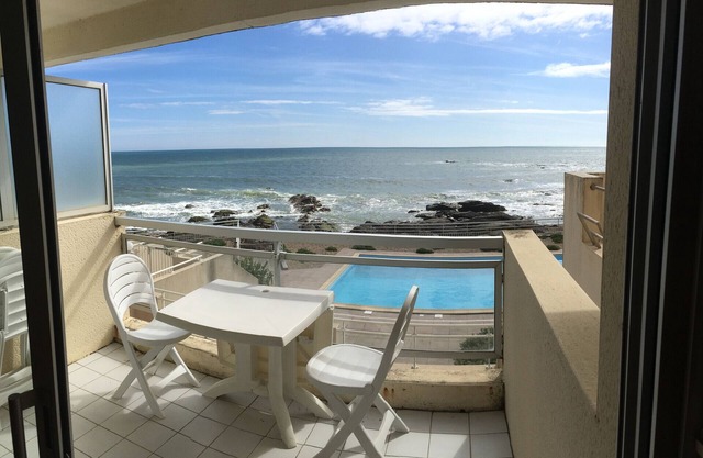 Le Petit Bargeouri - Facing sea