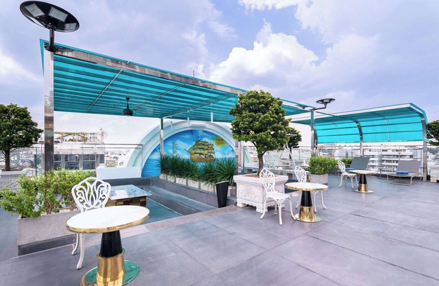 Le Saigon Grand Hotel