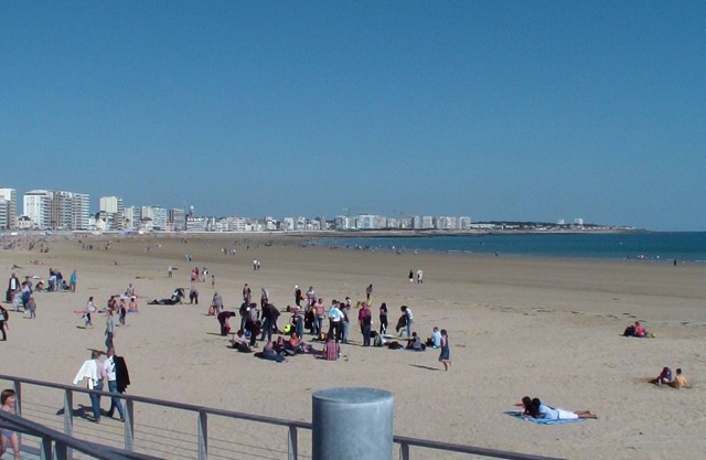 Les Sables d'Olonne App 45m2, terrace, garage, beach 10 minutes walk