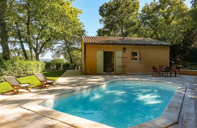 little house on the colline,swimming pool and petanque court