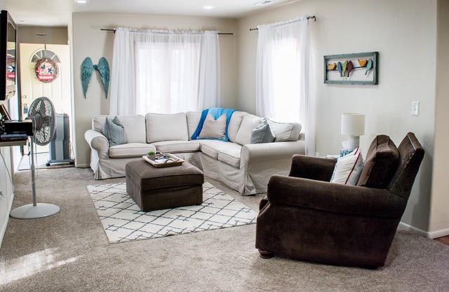 LOCATION, LOCATION, LOCATION! Steps from NAU & 5 min walk to Downtown Flagstaff!