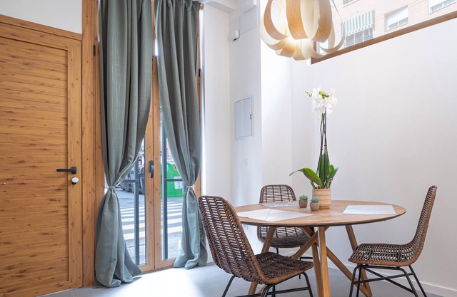 Loft Valencia near to train station Renfe - ESC1