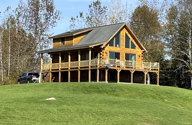 Log Cabin on 6 acres w direct snowmobile trail access, Mountain views & sunsets