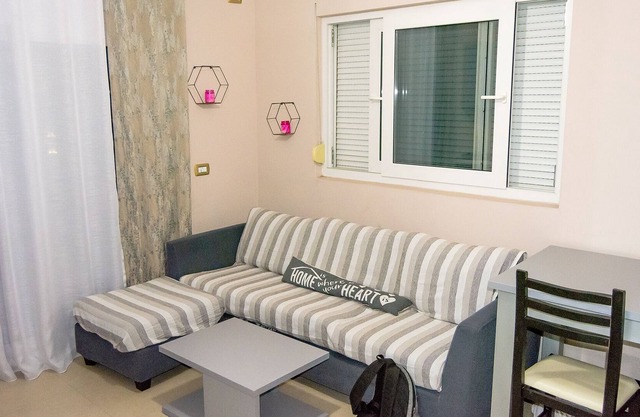Lovely 1- Bedroom Apartm, Huge Balcony, Lovely View
