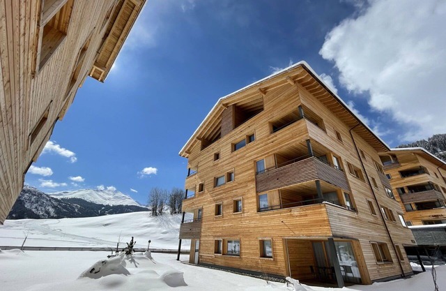 Lovely apartment for 4 people with pool, hot tub, WIFI, TV, balcony and panoramic view