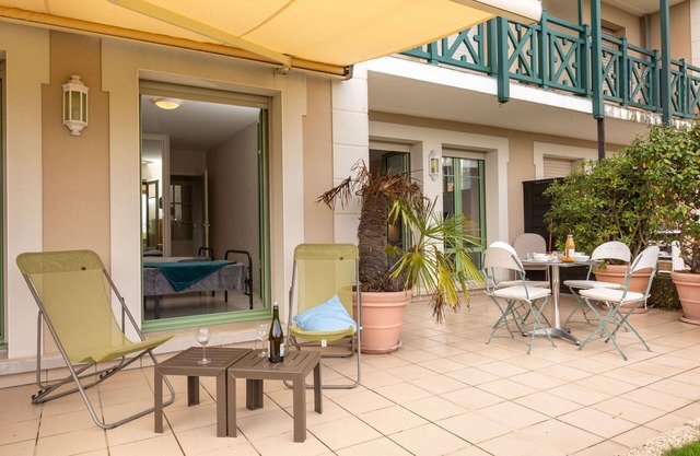 Lovely apartment for 4 people with WIFI, TV, balcony and pets allowed