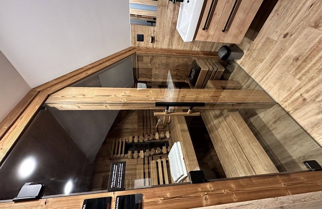 Lovely apartment for 13 people with WIFI, TV, balcony and panoramic view