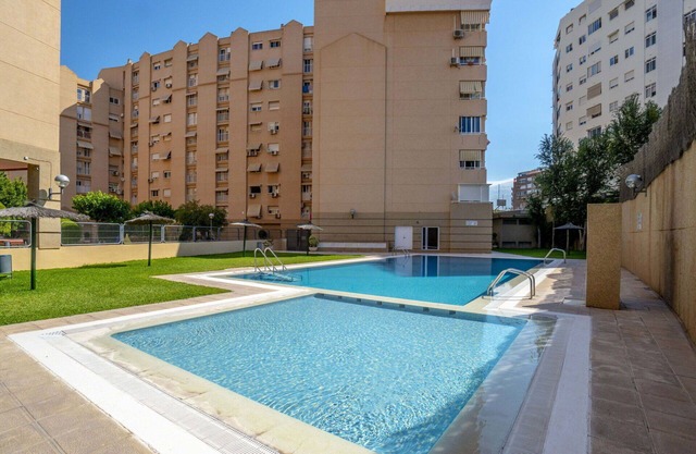 Lovely apartment for 7 people with WIFI, A/C, pool, TV and terrace