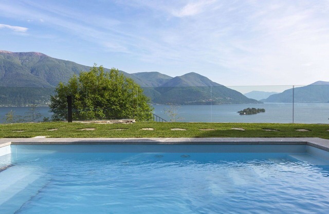Lovely apartment in villa for 2 guests with internet, A/C, pool, TV, patio and panoramic view