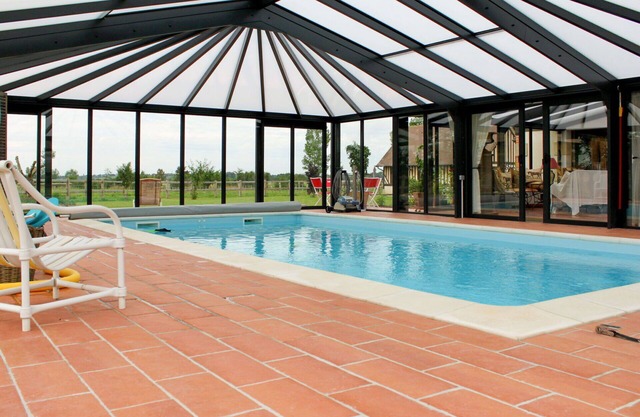 Lovely apartment in villa for 3 people with WIFI, pool, TV, patio and pets allowed
