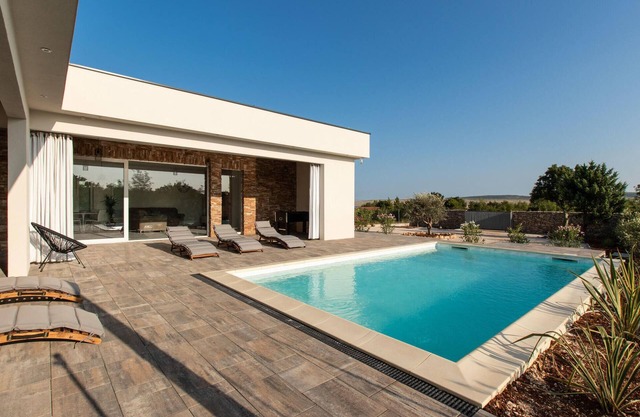 Lovely home in Seline with sauna