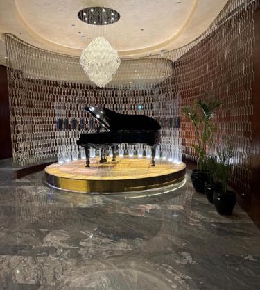 Luxury 1BR apartment - 5 min drive to Dubai Mall-5 star Hotel facilities