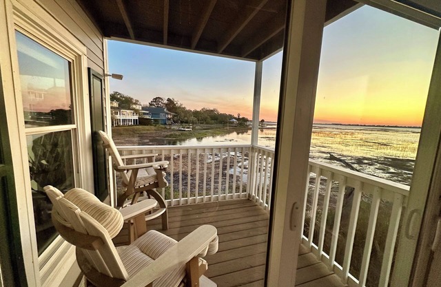 Luxury 2-bedroom townhome in Murrells Inlet with breathtaking views