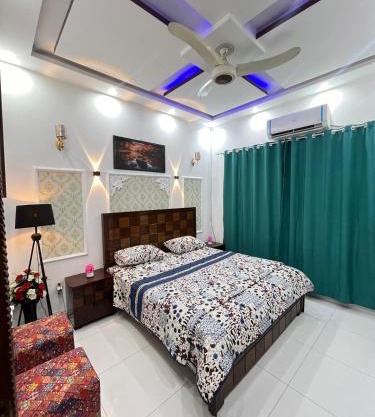 Luxury Cozy 3BR Home near airport, DHA Phase 9 Town Lahore