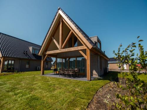 Luxury dune villa with Energy Station