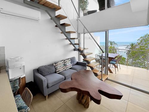 Luxury Oceanfront Penthouse 5th & 6th Floors w 2 Balconies