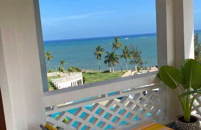Luxury Oceanline Beachfront Apartments