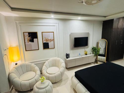 Luxury studio apartment near Islamabad Airport