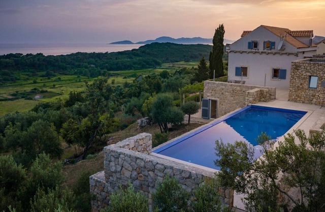 Luxury Villa Aromatica Dubrovnik with private pool and garden