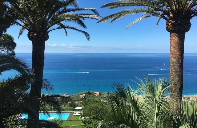 Luxury Villa between Portofino & Cinque Terre. All comforts available.