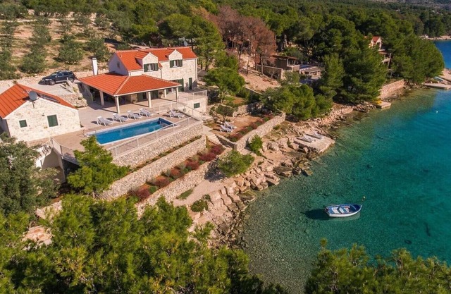 Luxury Villa Kate on a seafront with amazing turquoise sea. Heated pool & sauna