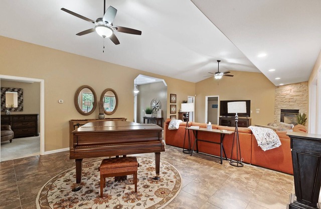Luxury Villa with King Beds, Game Room, Sleeps 11