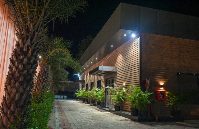 M D Farms & Resorts