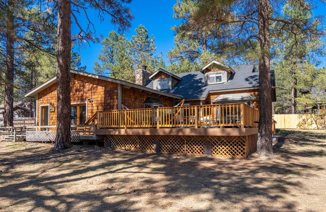 Magdalena Meadows Retreat. Amazing Million Dollar Property on 3 acre property