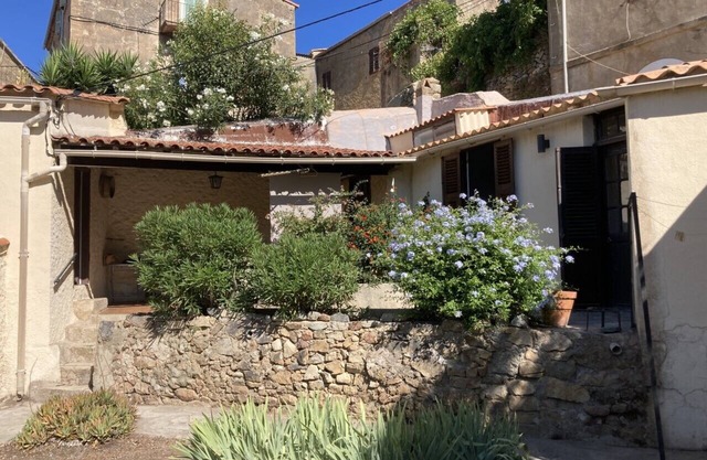Maison au Coeur du Village de Lumio