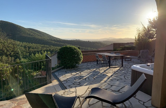 Maison Dans les Hauteurs de Valcros