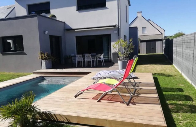 Maison Moderne Avec Piscine Chauffée, à 1km de L'avenue de Gaulle à La Baule