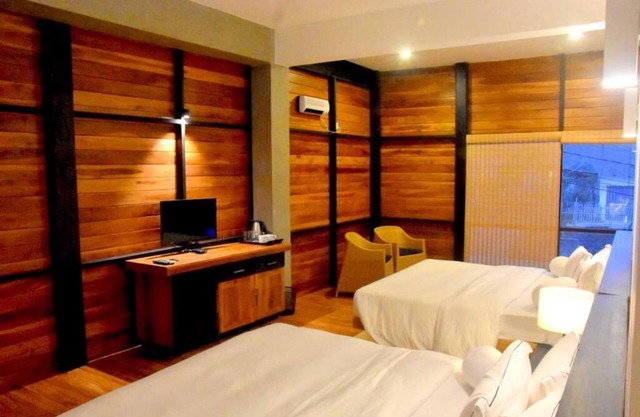 Manuka Hillwood Hotel