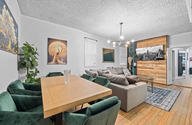 Massive 4-Story Home|Sleeps 30 Near NYC & Hudson Park!