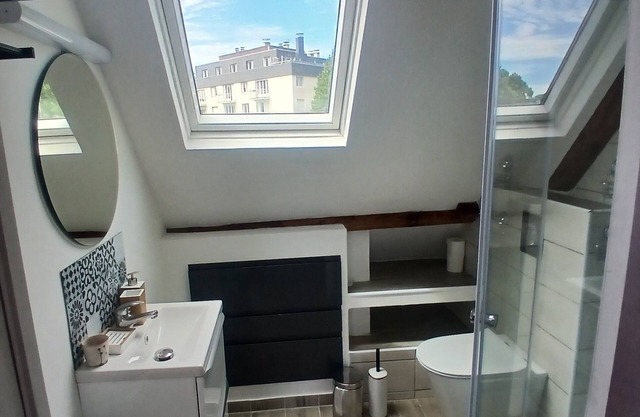 MBINE SENGHORE Super duplex just a step away from the Orne canal