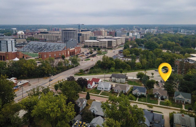 Melrose Place - Kinnick's Best Game Day Experience