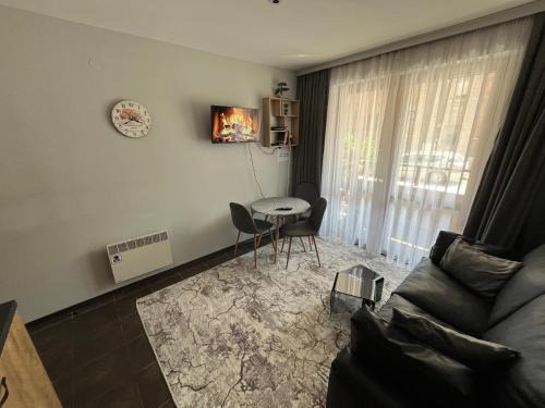 MH Apartments