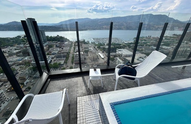 Million-Dollar View 1 bedroom with private bathroom in a shared 2 bed apartment with access to 34th floor lounge in Downtown Kelowna