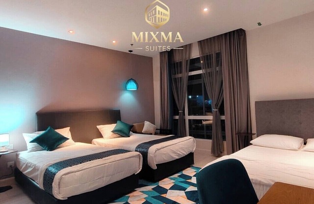 Mixma Suites Seaview Rooftop Pool @ Mercure Hotel