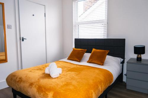 Modern 5 bedroom all ensuite in South London