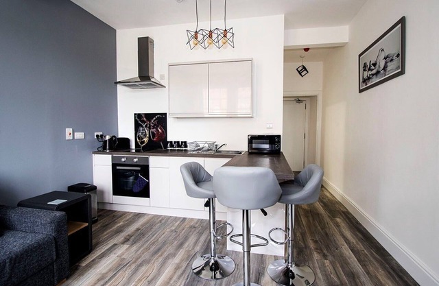 Modern Apartment in Town Centre