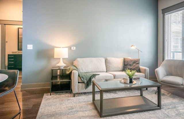 Modern Apartment in Prime Location (ID1781)